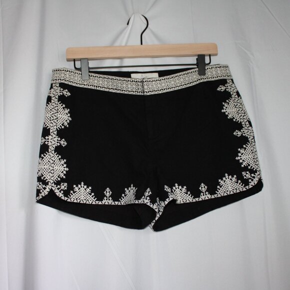 NWT Joie Gerardine Black & White Embroidered Shorts Chino Style Size 6 - Picture 1 of 11
